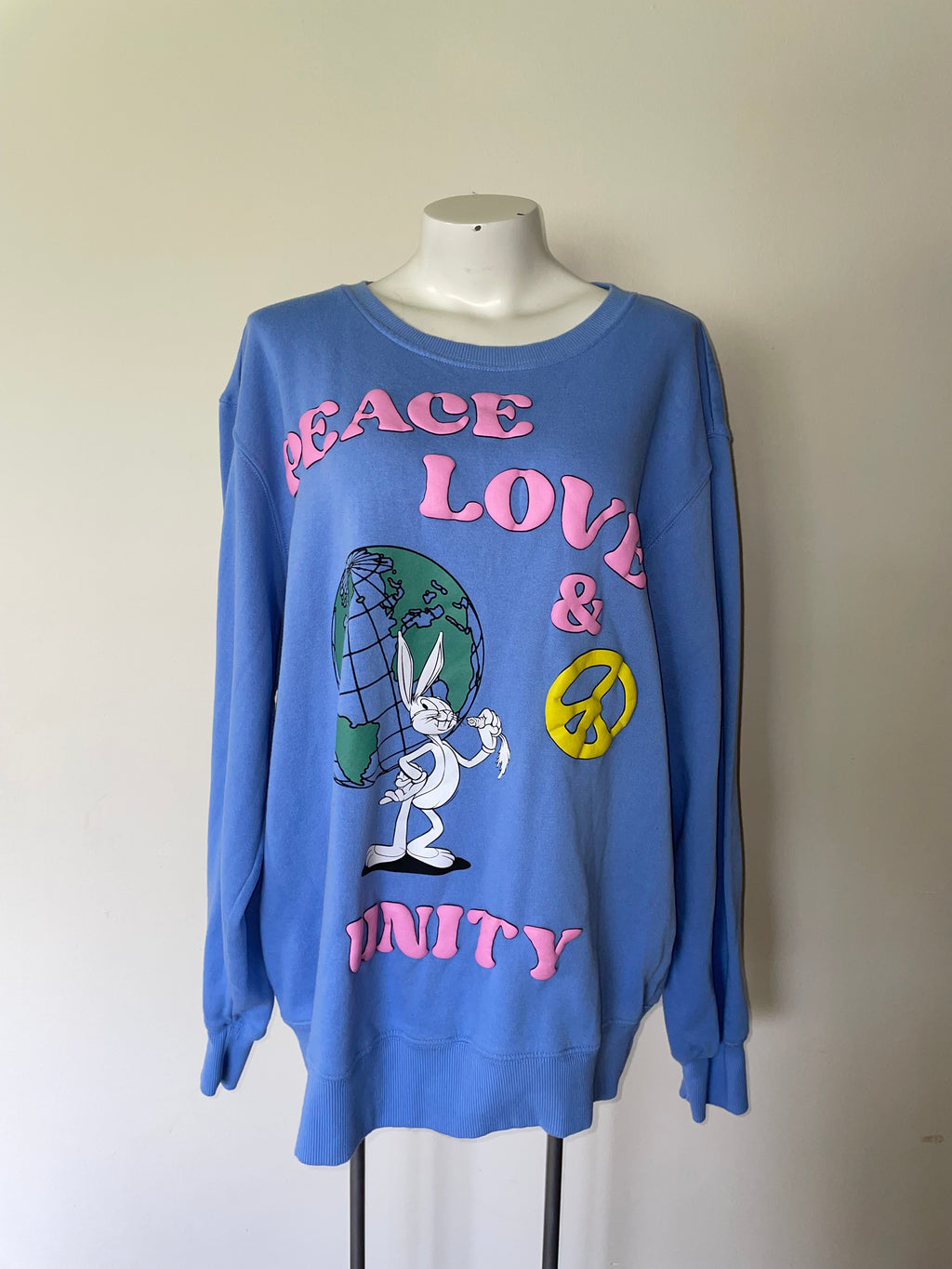 Looney Tunes SIZE XL sweatshirt