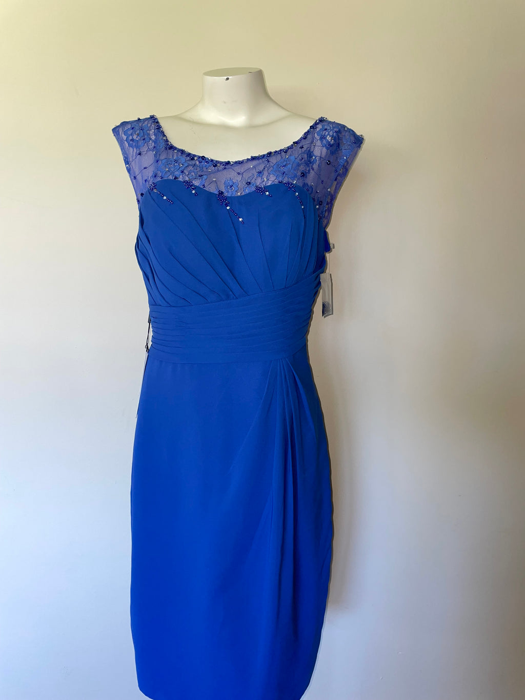 JJs house SIZE 8 blue beaded formal dress
