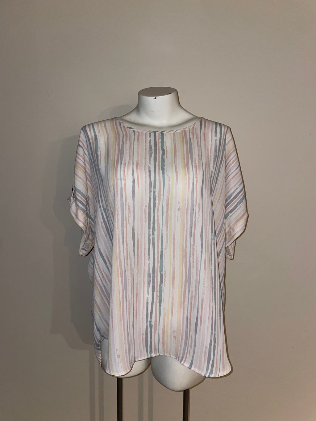LOT OF TWO size XL weightless tops