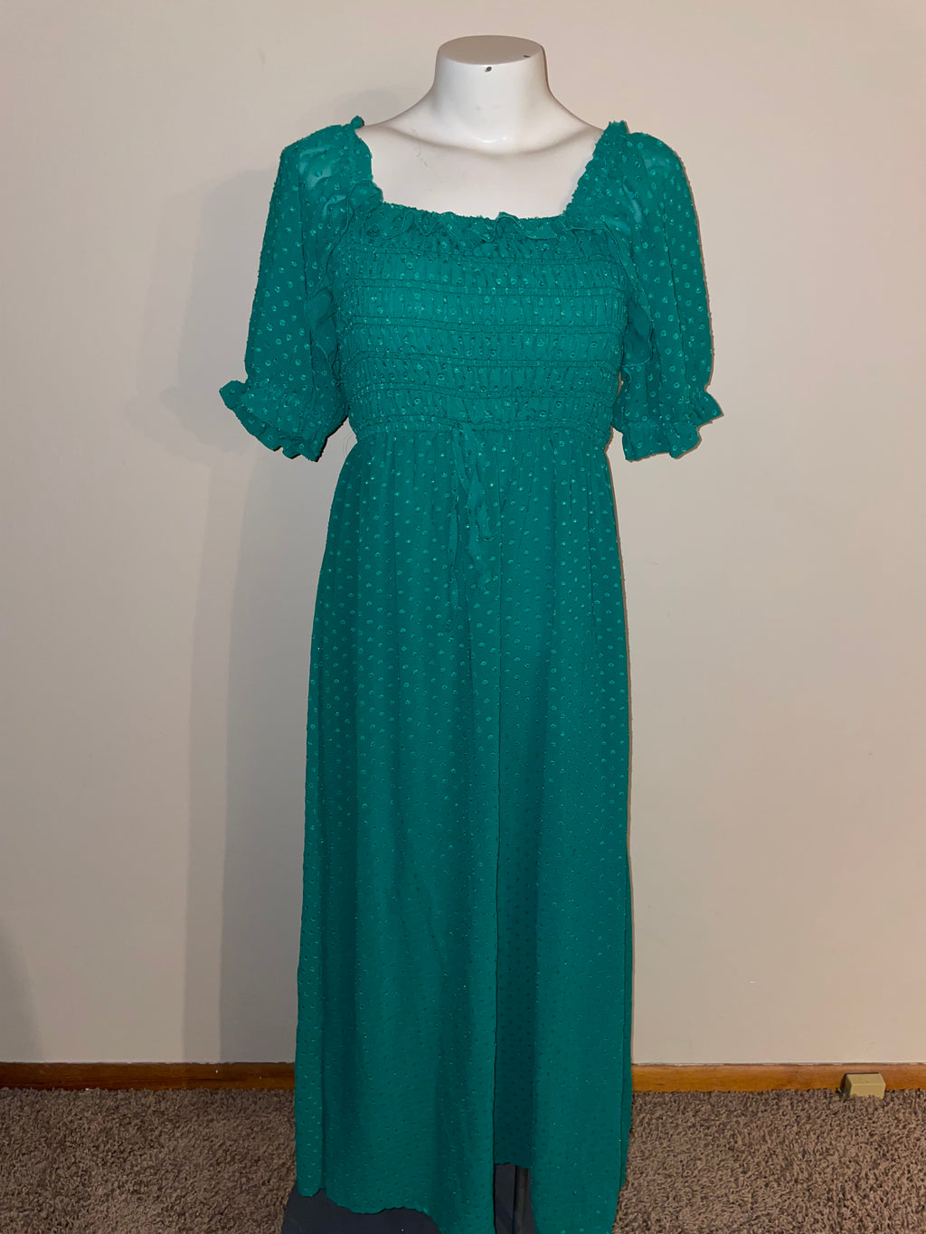 Green, textured dress SIZE SMALL