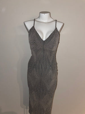AKIRA size small form fitting dress