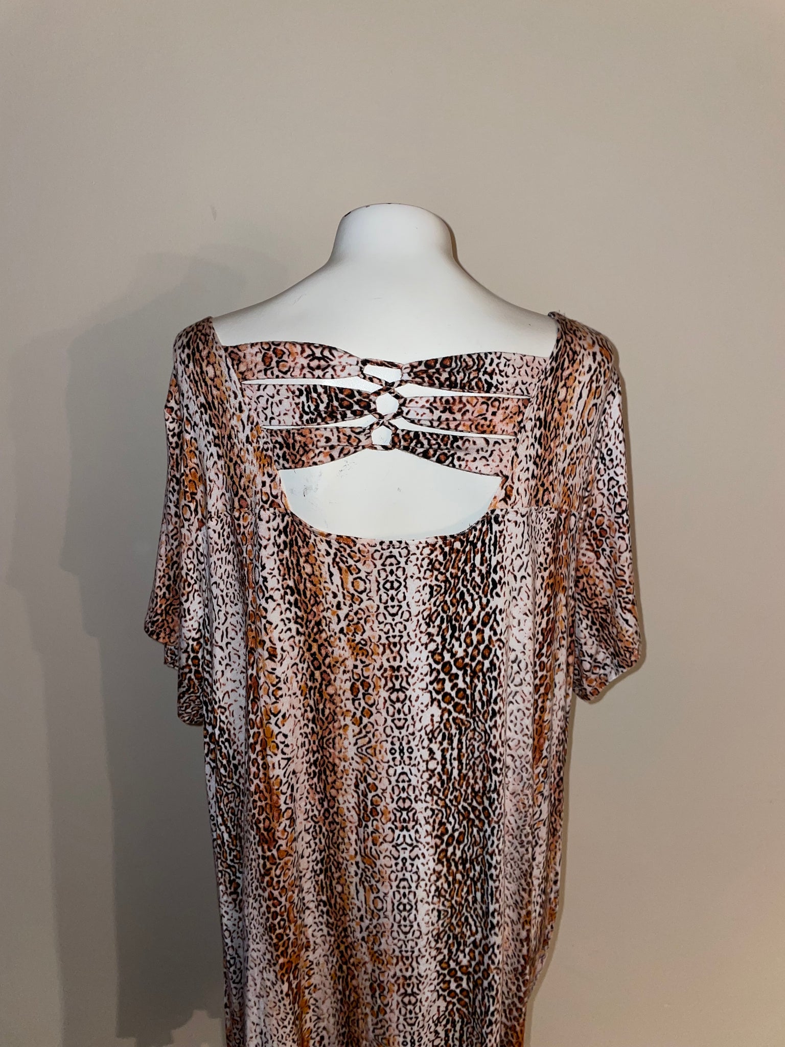 Cato size 22/24 Stretchy, leopard dress