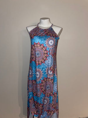 Colorful, paisley SZ.M dress