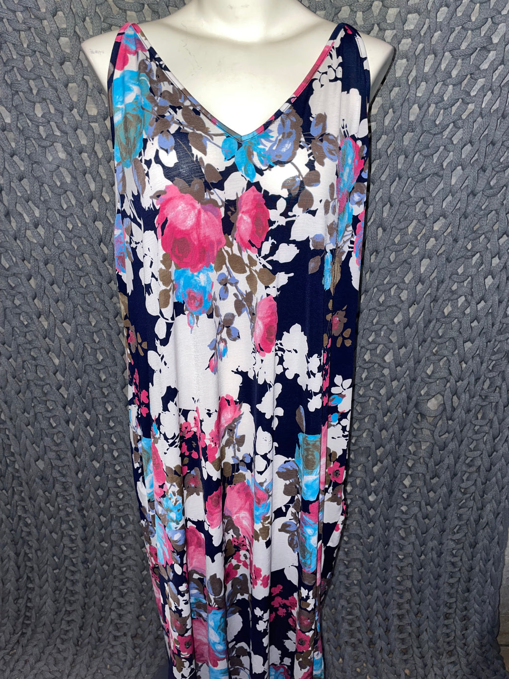 Heimish SIZE 3XL floral dress